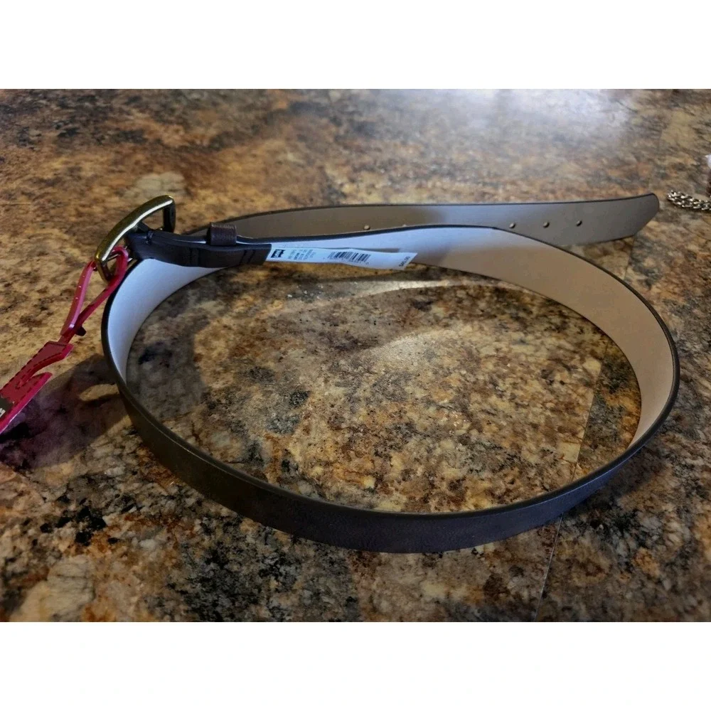 New Levis New Mens Belt.Size Large. RN129919. Brown.